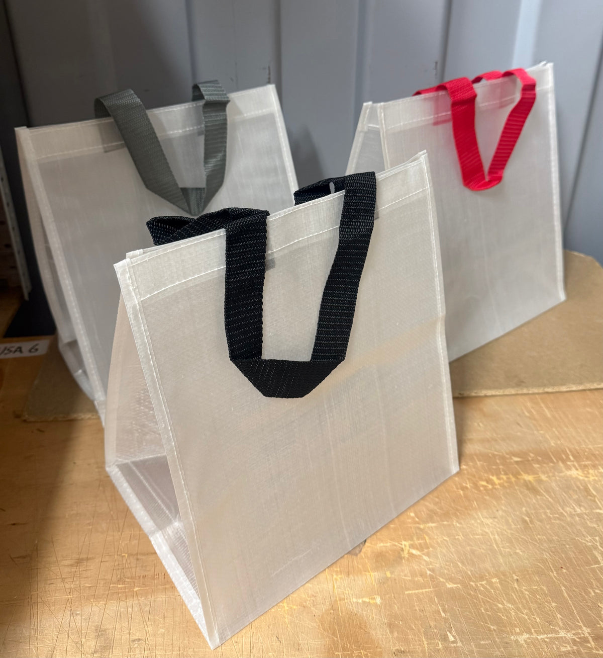 PP woven everyday tote bag (Approx 30x27.5x20cm)
