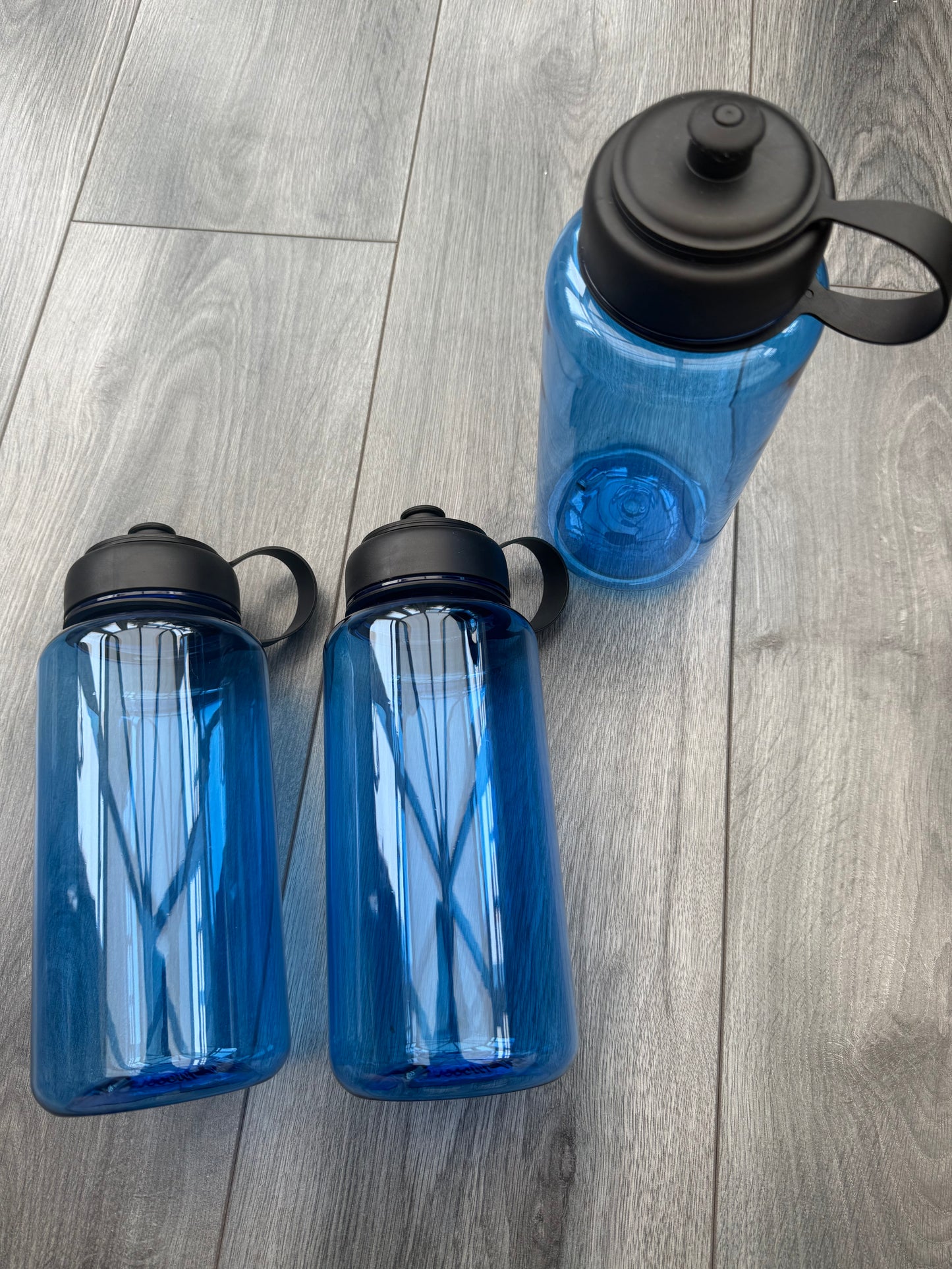 Wholesale Joblot Box Of 36 1L Blue Vancouver Water Bottles