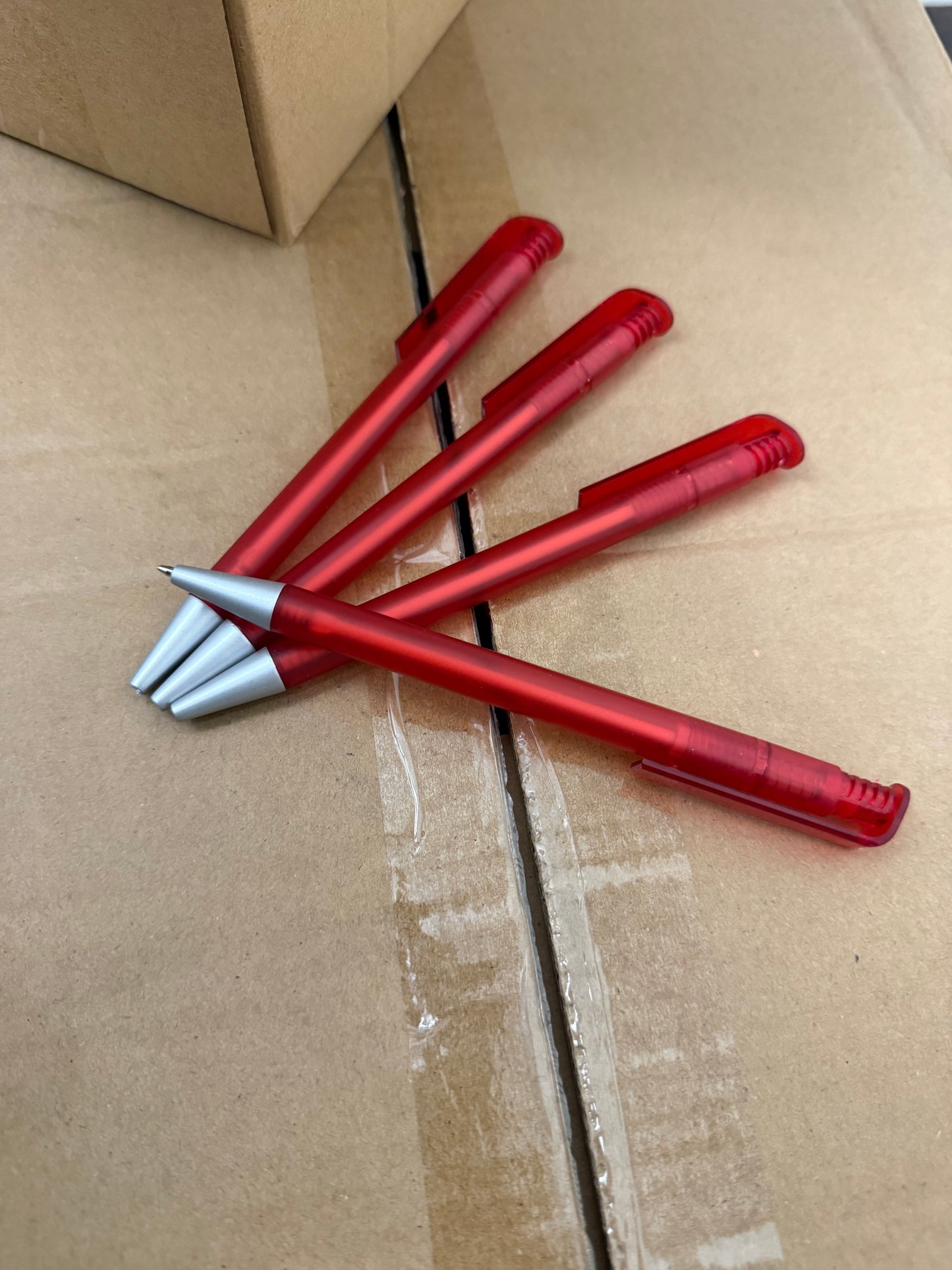 Wholesale Joblot 1,000 Black Ink Pens With Red frosted body design