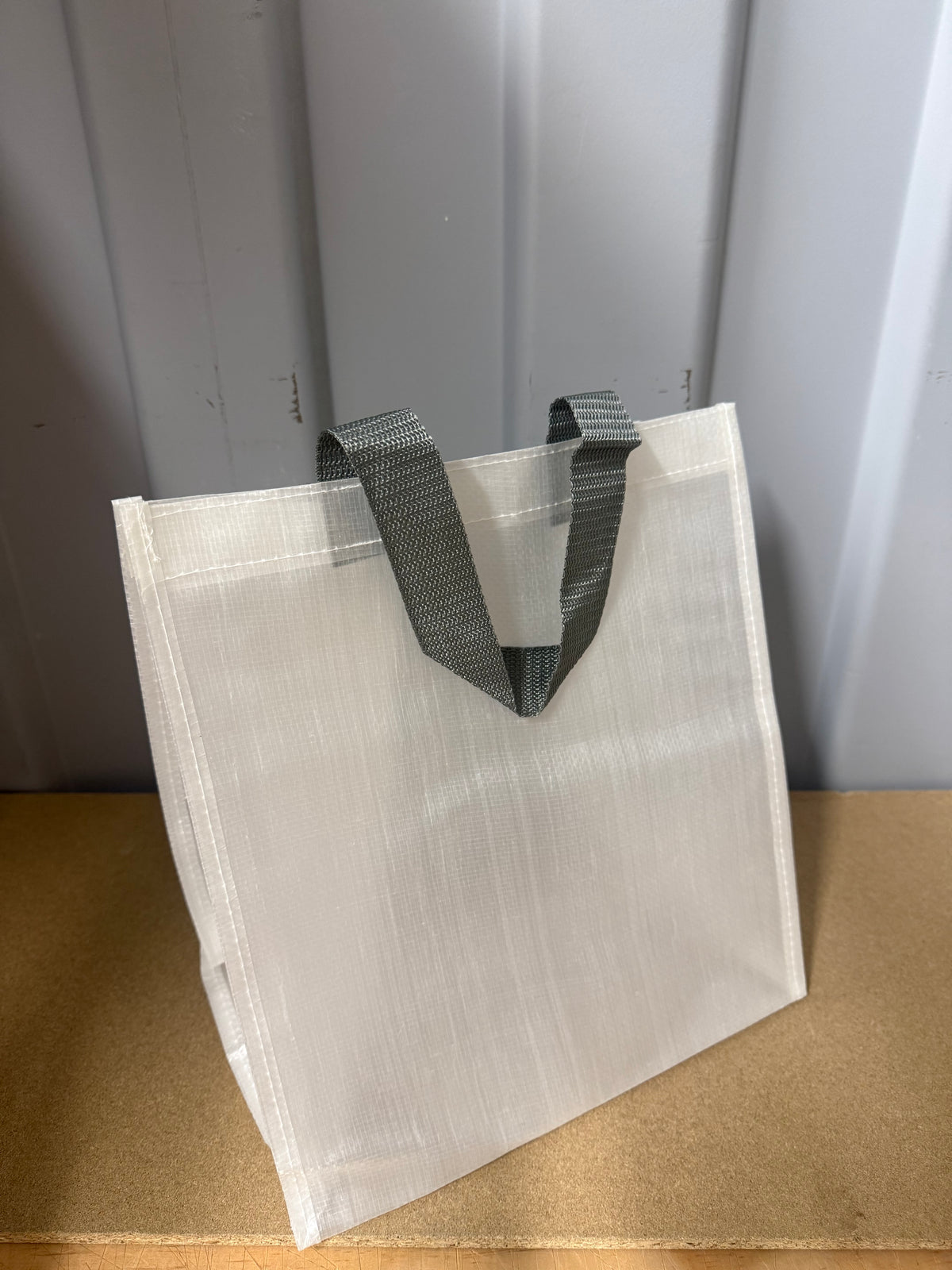 PP woven everyday tote bag (Approx 30x27.5x20cm)