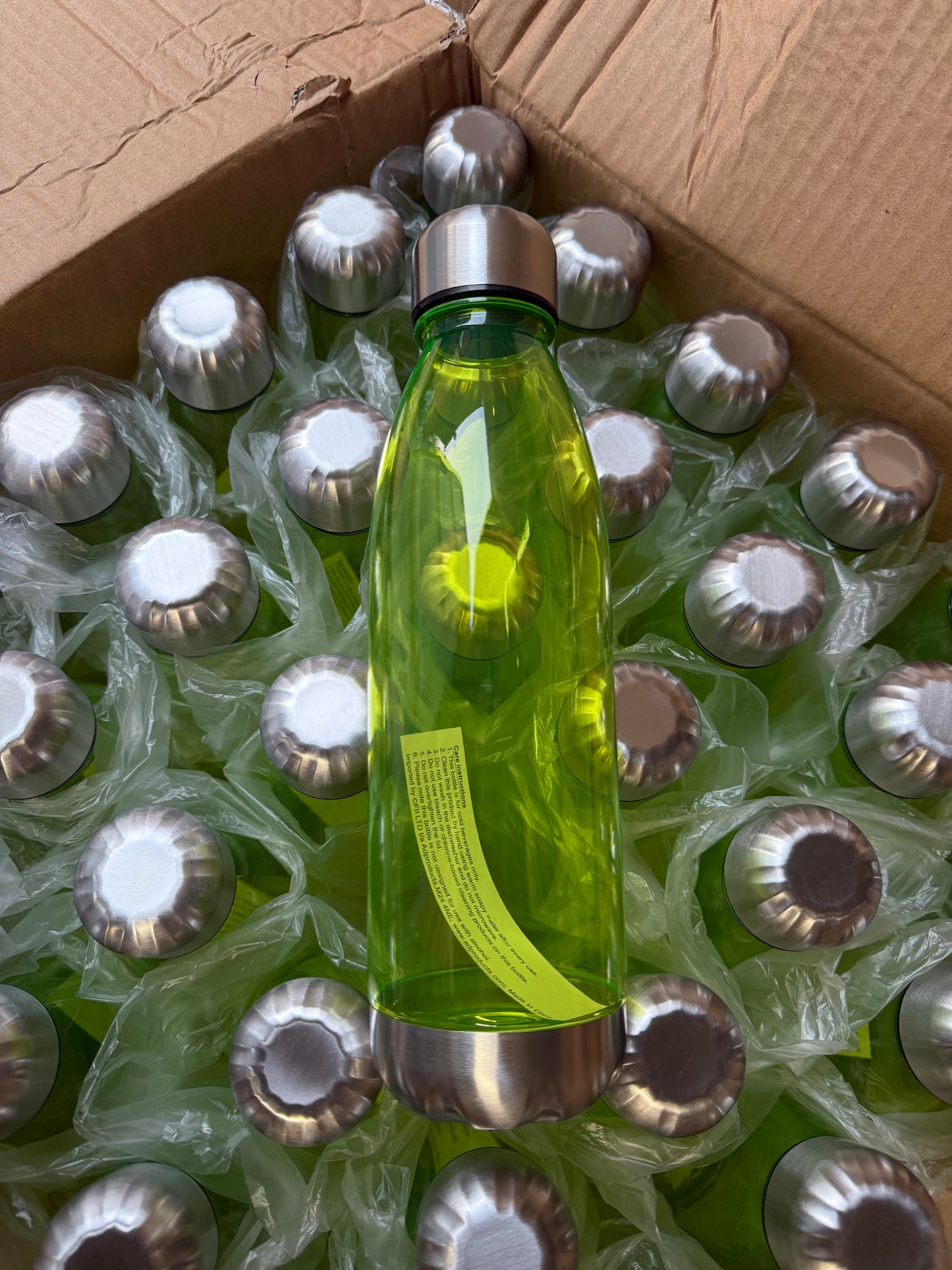 700mL Water Bottles Job Lot Wholesale 36 Bottles Lime With Chrome Lids