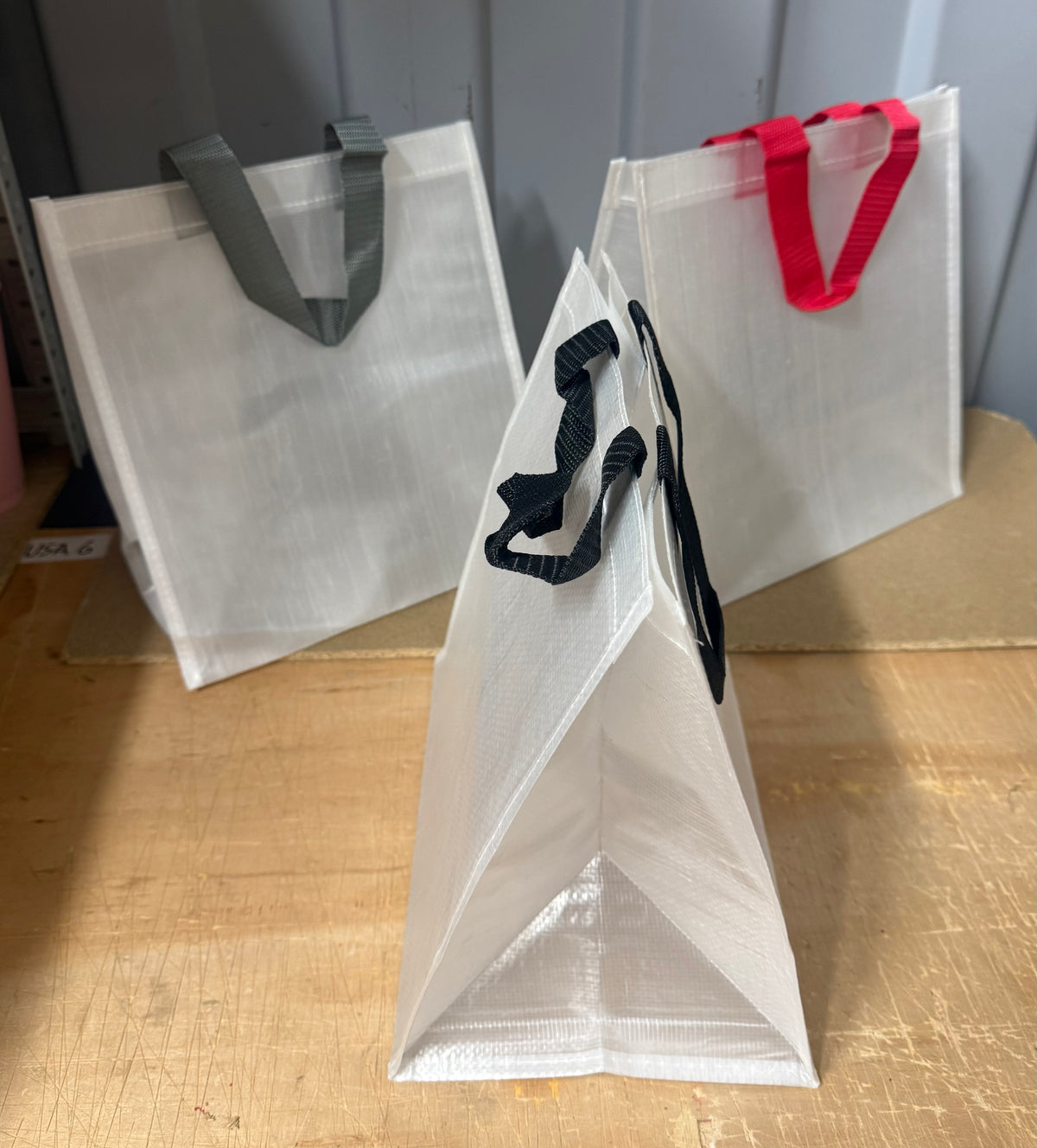 PP woven everyday tote bag (Approx 30x27.5x20cm)