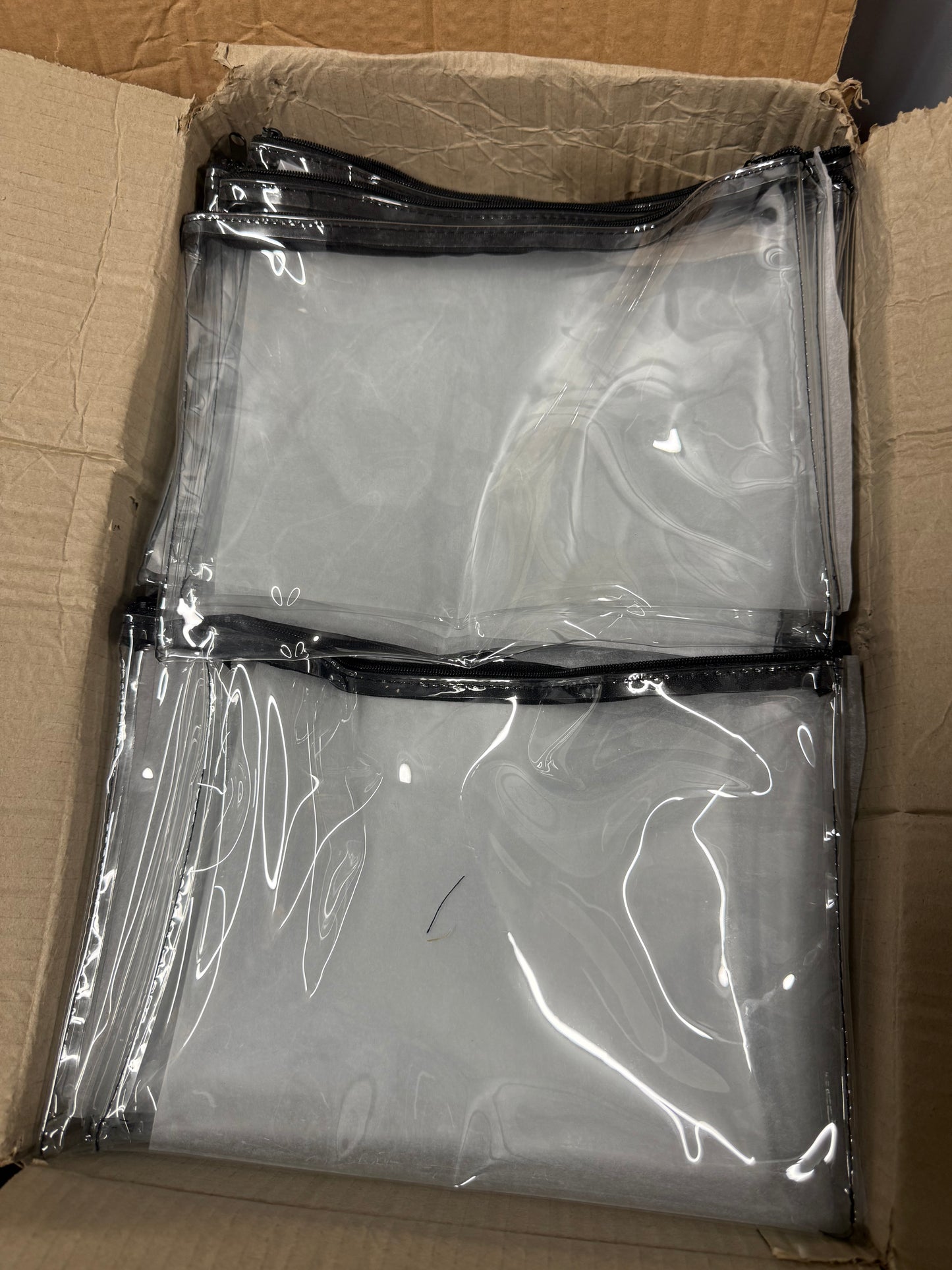 Box of 30 Large clear pencil cases with black zip
