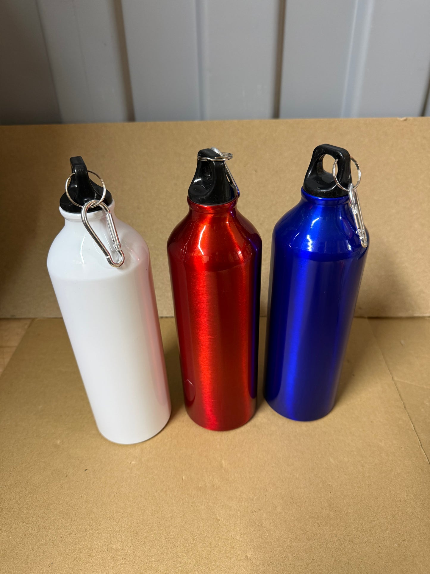 750ml aluminium sports bottle with clip