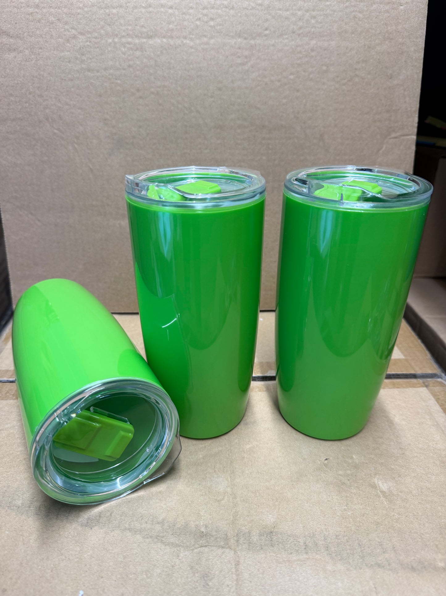 ** Weekend Deal ** Full box of 36 plastic thermal tumbler Green/Orange