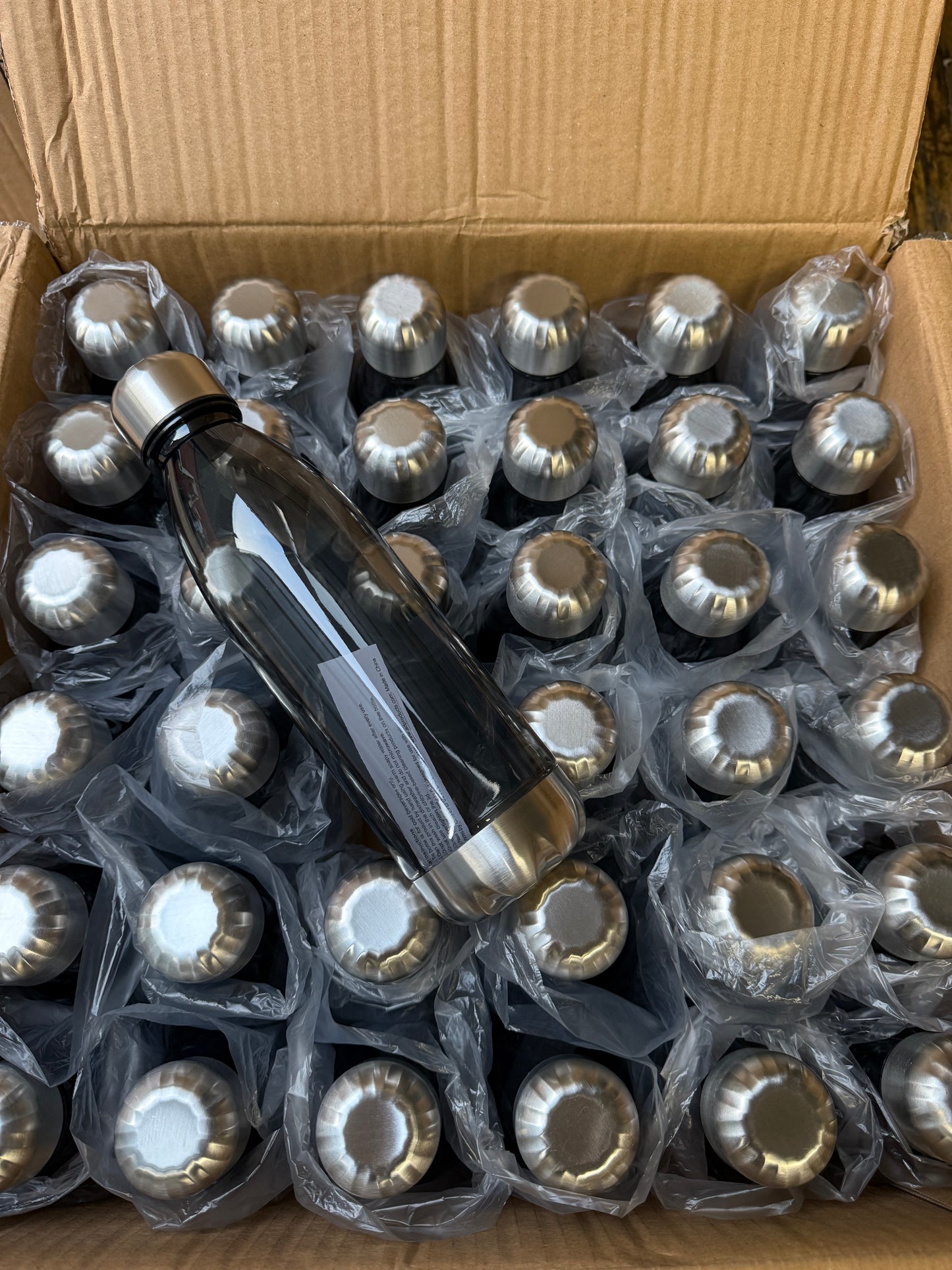 700mL Water Bottles Job Lot Wholesale 36 Bottles Black/ Chrome Lids