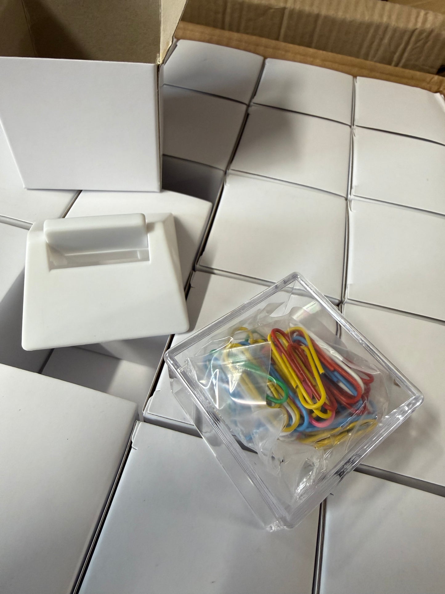 Box of 50 mini house paper clip holders