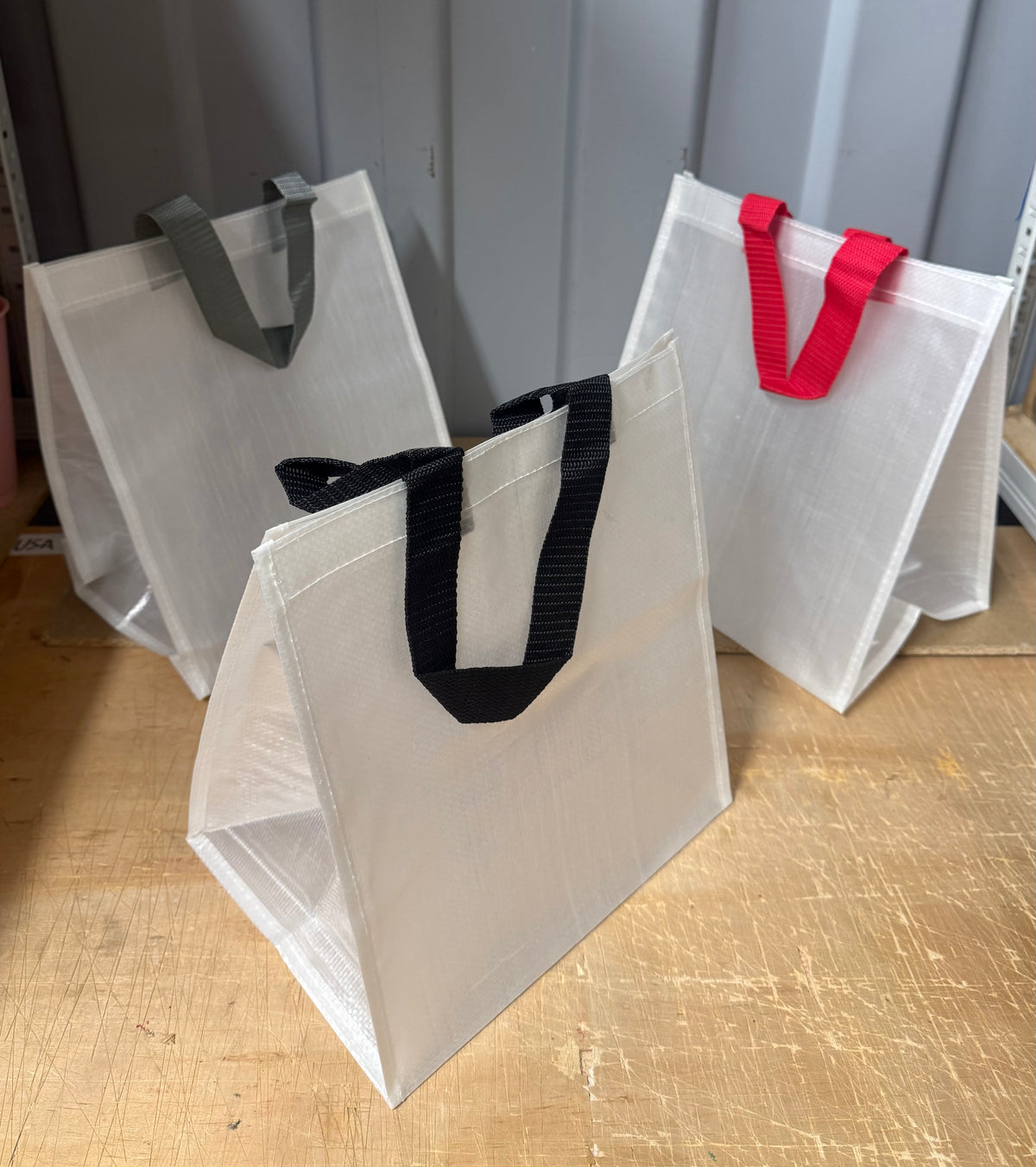 PP woven everyday tote bag (Approx 30x27.5x20cm)