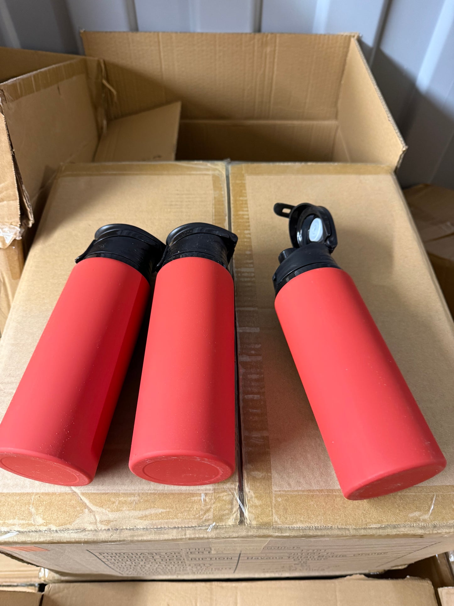 Wholesale Joblot Box Of 36 700mL Aluminum Red Flip Lid Water Bottles