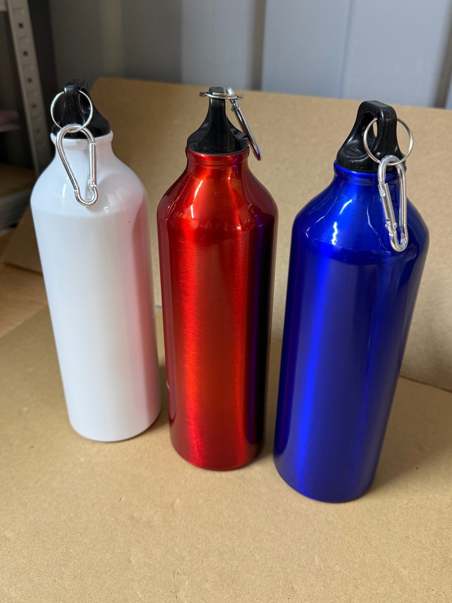 750ml aluminium sports bottle with clip