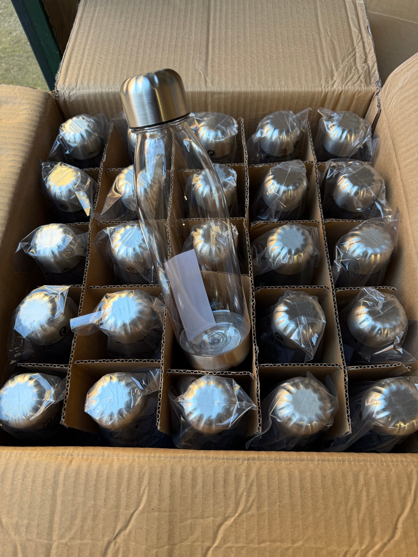 700mL Water Bottles Job Lot Wholesale 36 Bottles Clear With Chrome Lids